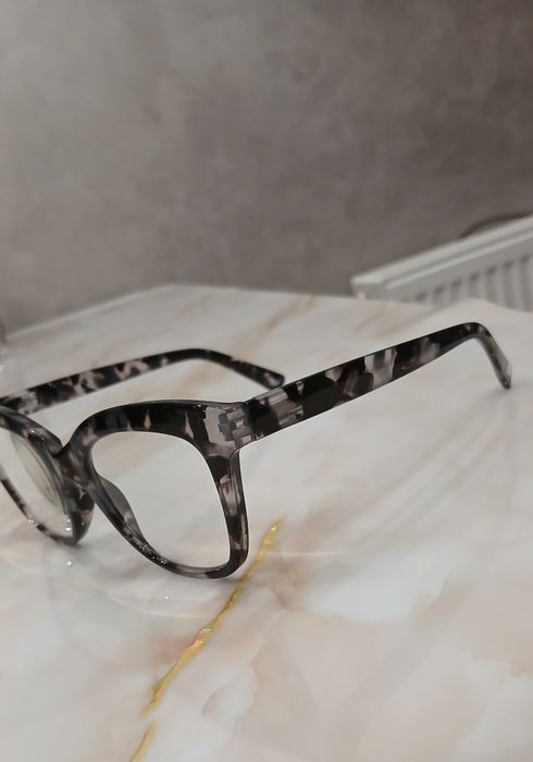 Окуляри для читання + 2. 5