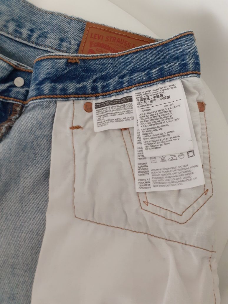 Calções LEVI'S tamanho W27