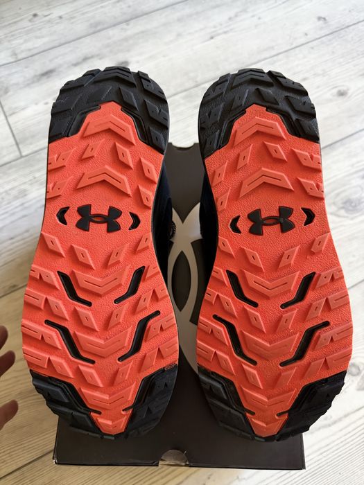 Buty 42,5 27cm jak nowe Under Armour Charged Bandit TR 3 SP
