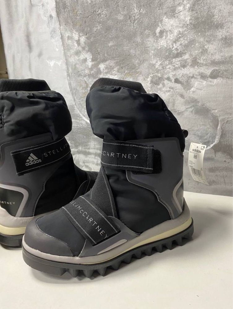 Сапоги Adidas & Stella McCartney. Зимние водонепроницаемые