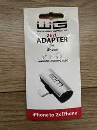 Adapter do iPhone’a charging plus playing musić