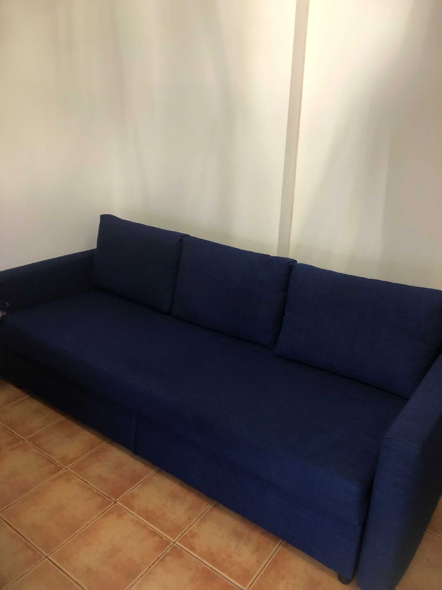 Sofá cama 3 Lugares ESTADO DE NOVO