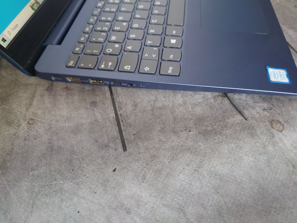Сучасний шустрий ультрабук  Lenovo330s Fhdips/i3-8130/12ddr4/128+500gb