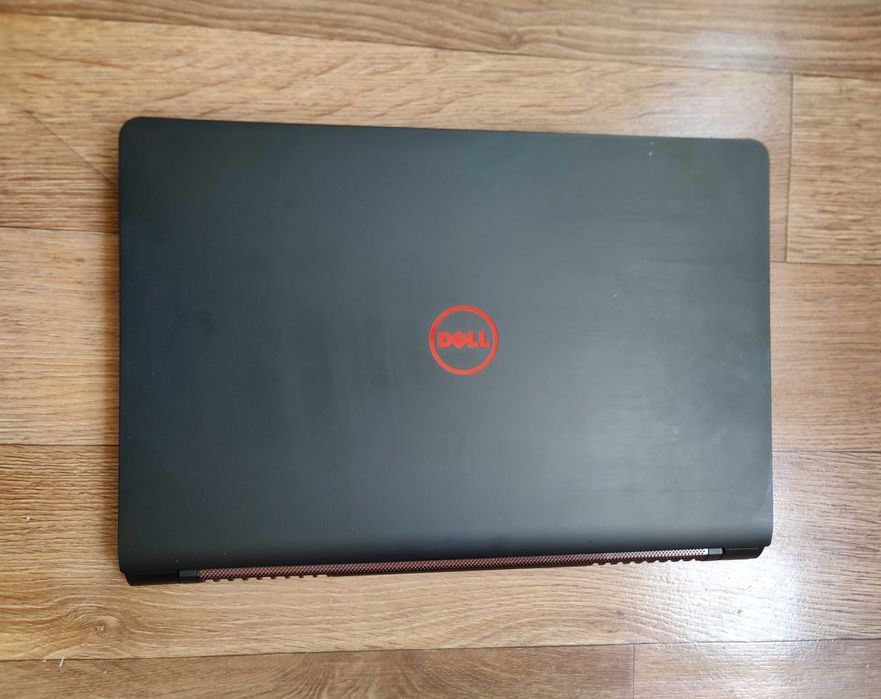 Игровой ноутбук Dell Inspiron 15 5577/15.6/i5-7300/16GB/240SSD/GTX1050