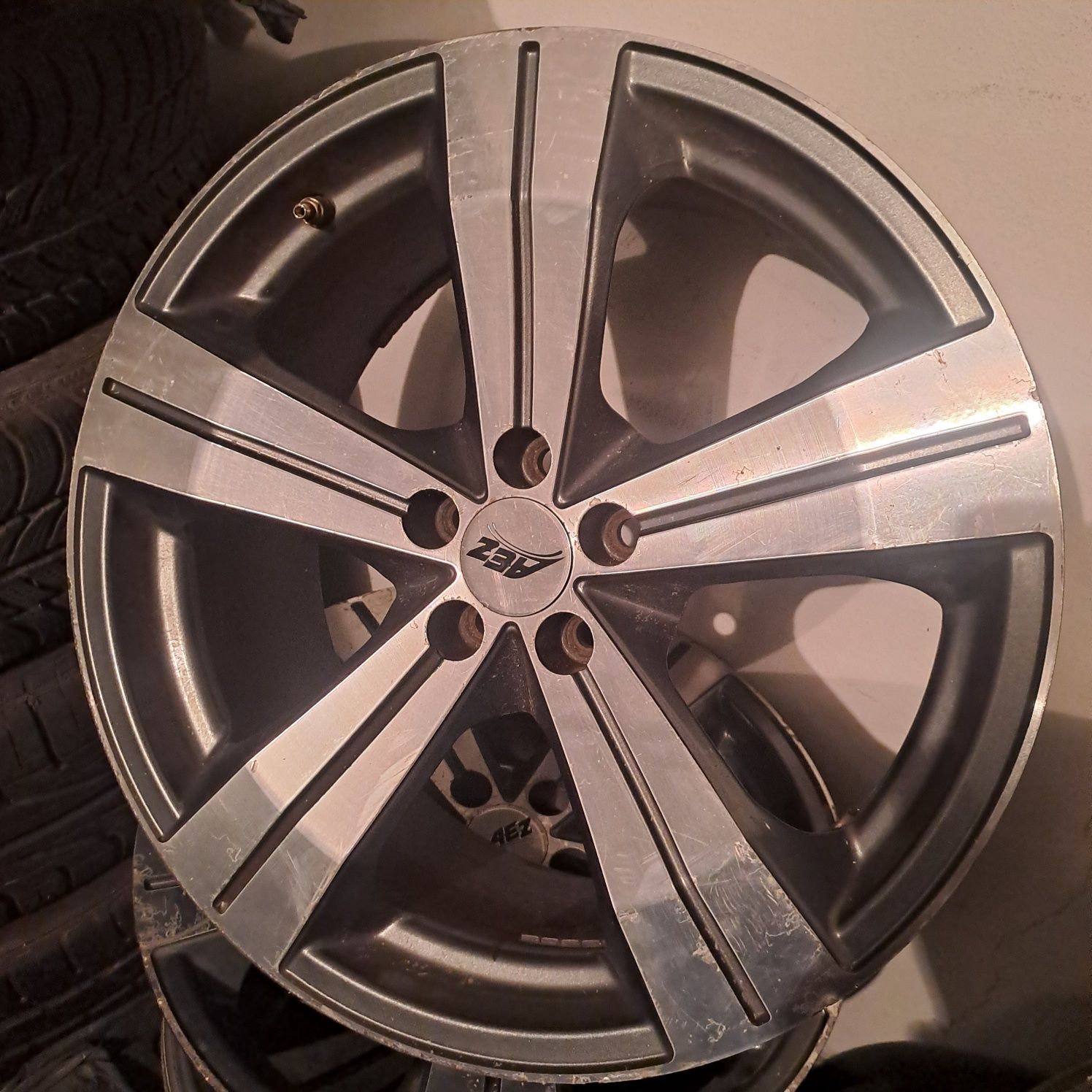 Czesci ,Alu felgi 3 komplety r 17,r 18,r 13