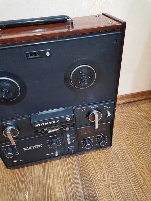 Магнитофон Юпитер 204