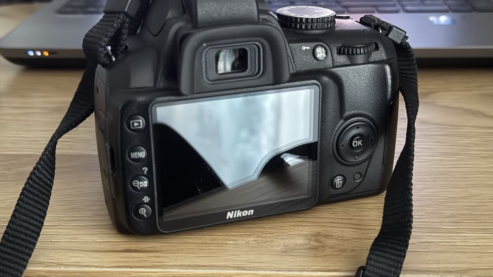 Nikon D3000+obiektyw