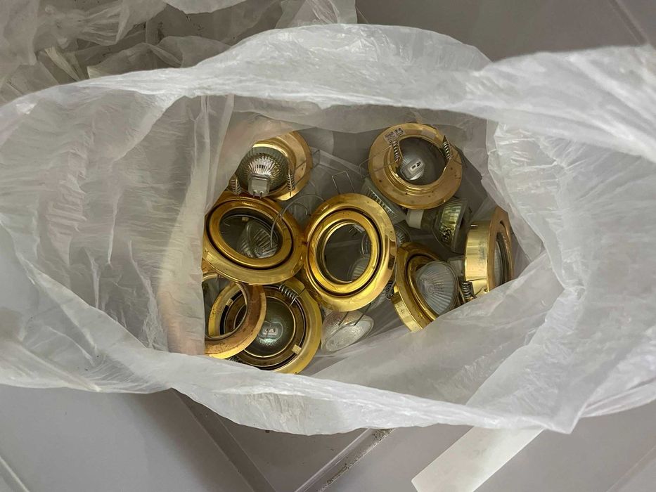 Włączniki włącznik gniazda kontakty PRL stare gniazdka włączniki