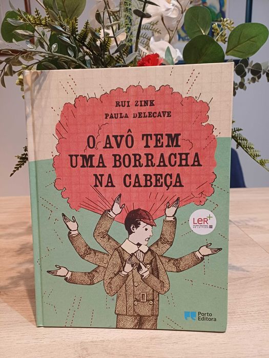 O avô tem uma borracha na cabeça