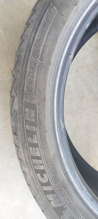 Michelin Cross Climate 2 235/45 R18