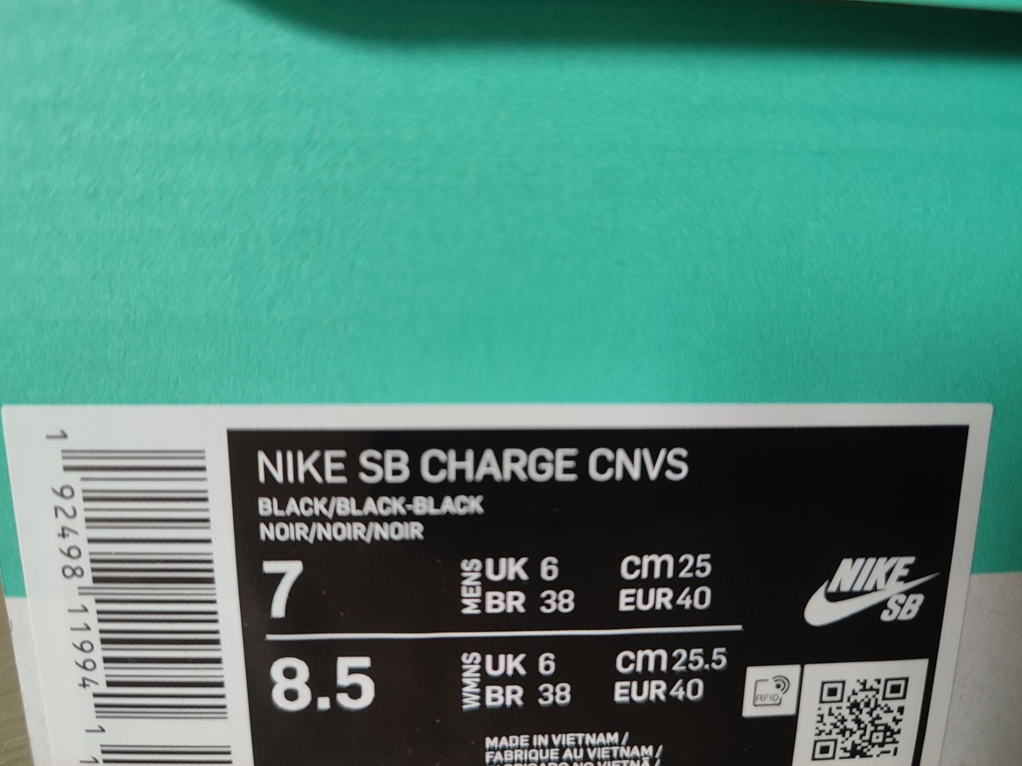 Tenisówki Nike SB Charge CNVS 38 jak nowe