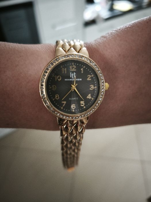 Złoty zegarek damski cekiny nowy