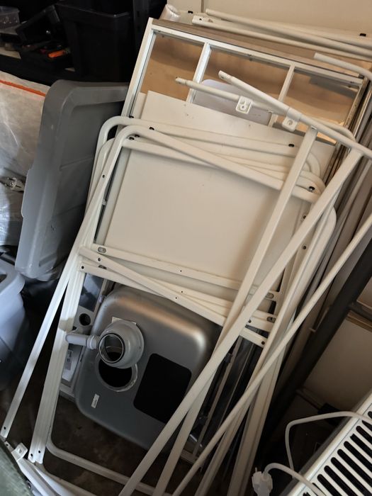 Vários móveis usados