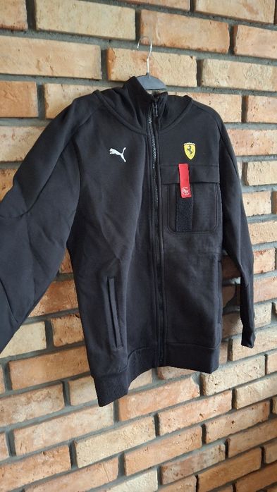 Bluza czarna z kapturem,  rozmiar S,  nowa z metką.