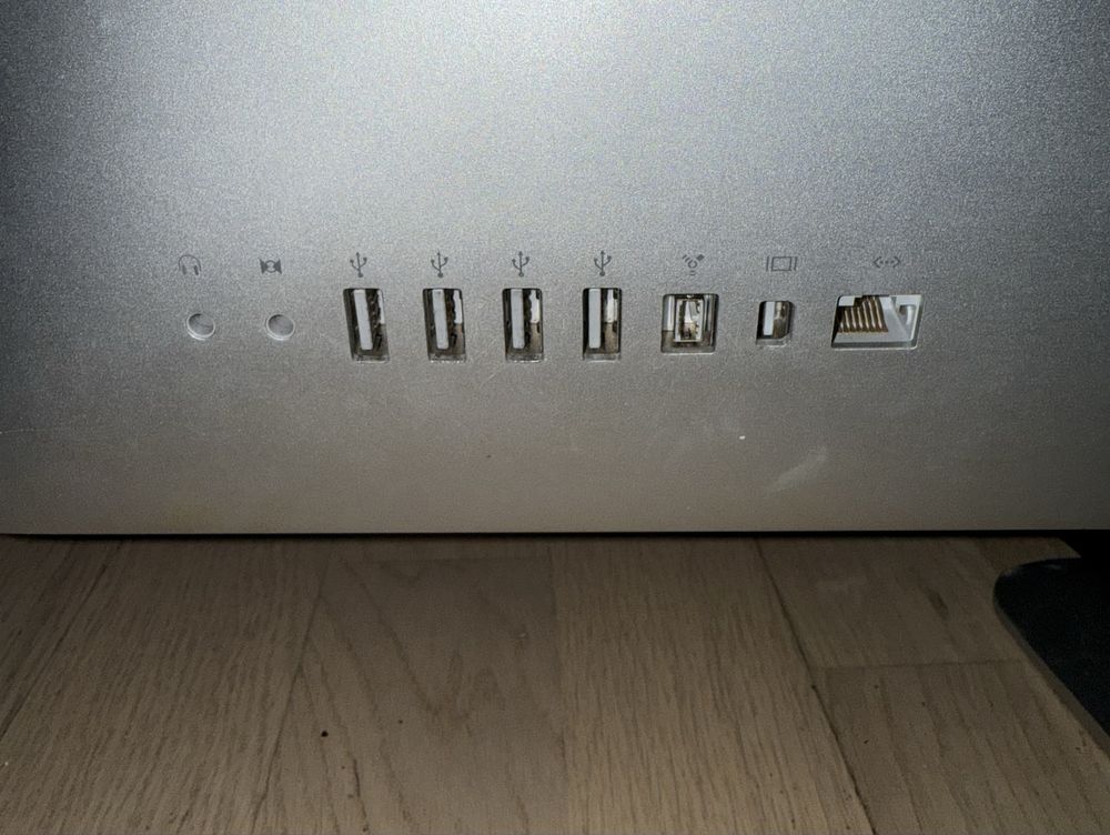 Komputer iMAC 11,3 27 cali  2,8 GHz Intel Core i7 16GB Dysk SAMSUNG 2T
