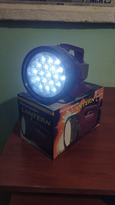 Фонарь аккумуляторный.