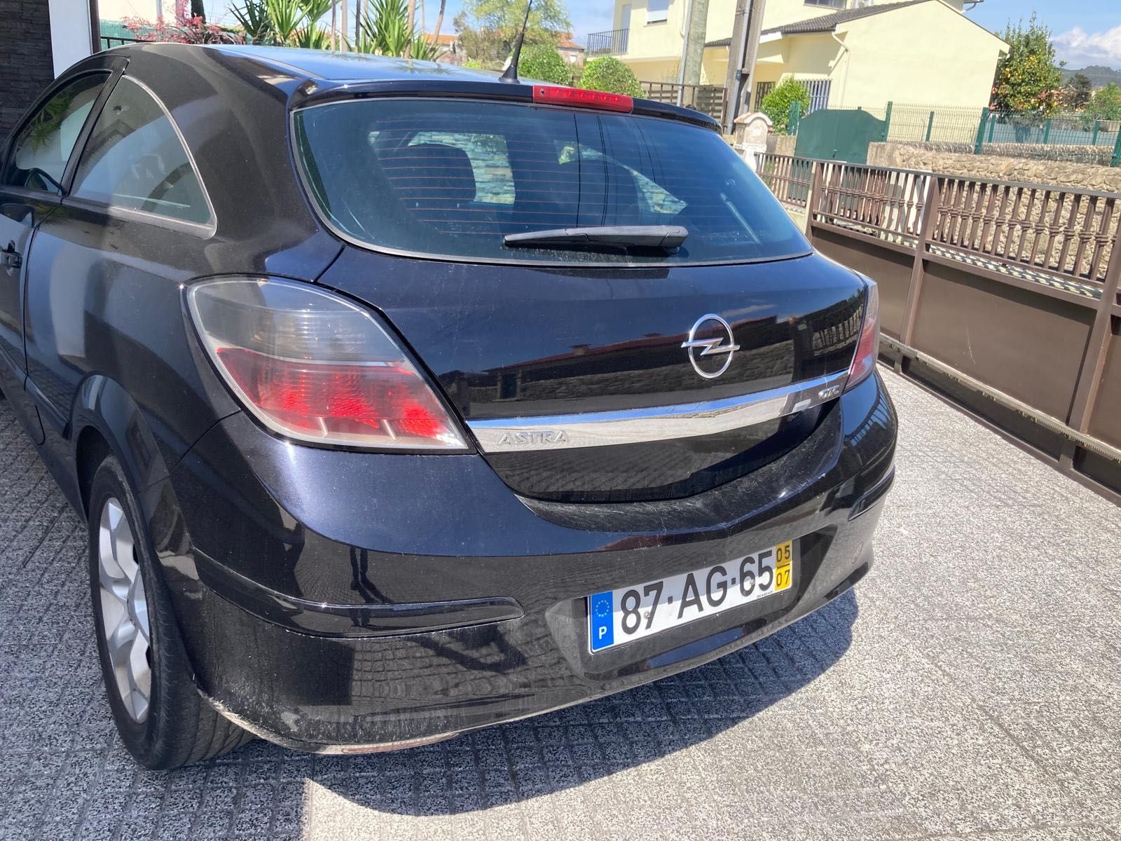 Opel Astra GTC Sport