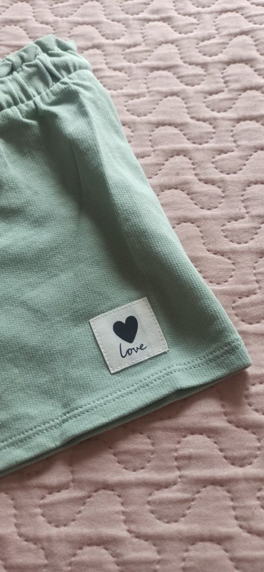 Spodenki/szorty dla dziewczynki, marki H&M, rozmiar 110