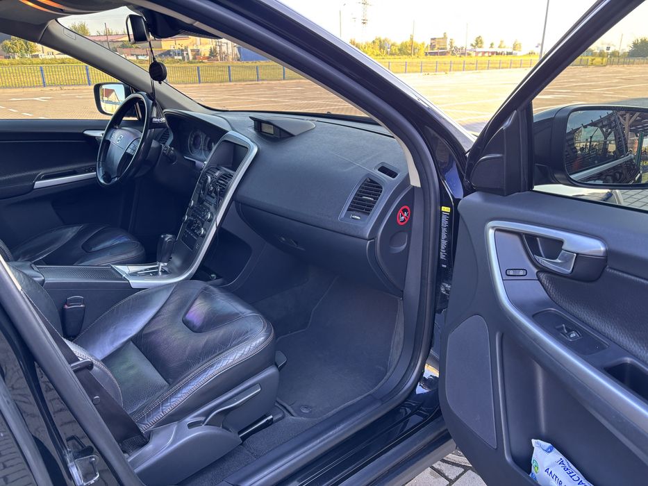 Volvo xc60 2,4 D 2009 малий пробіг оригінальний