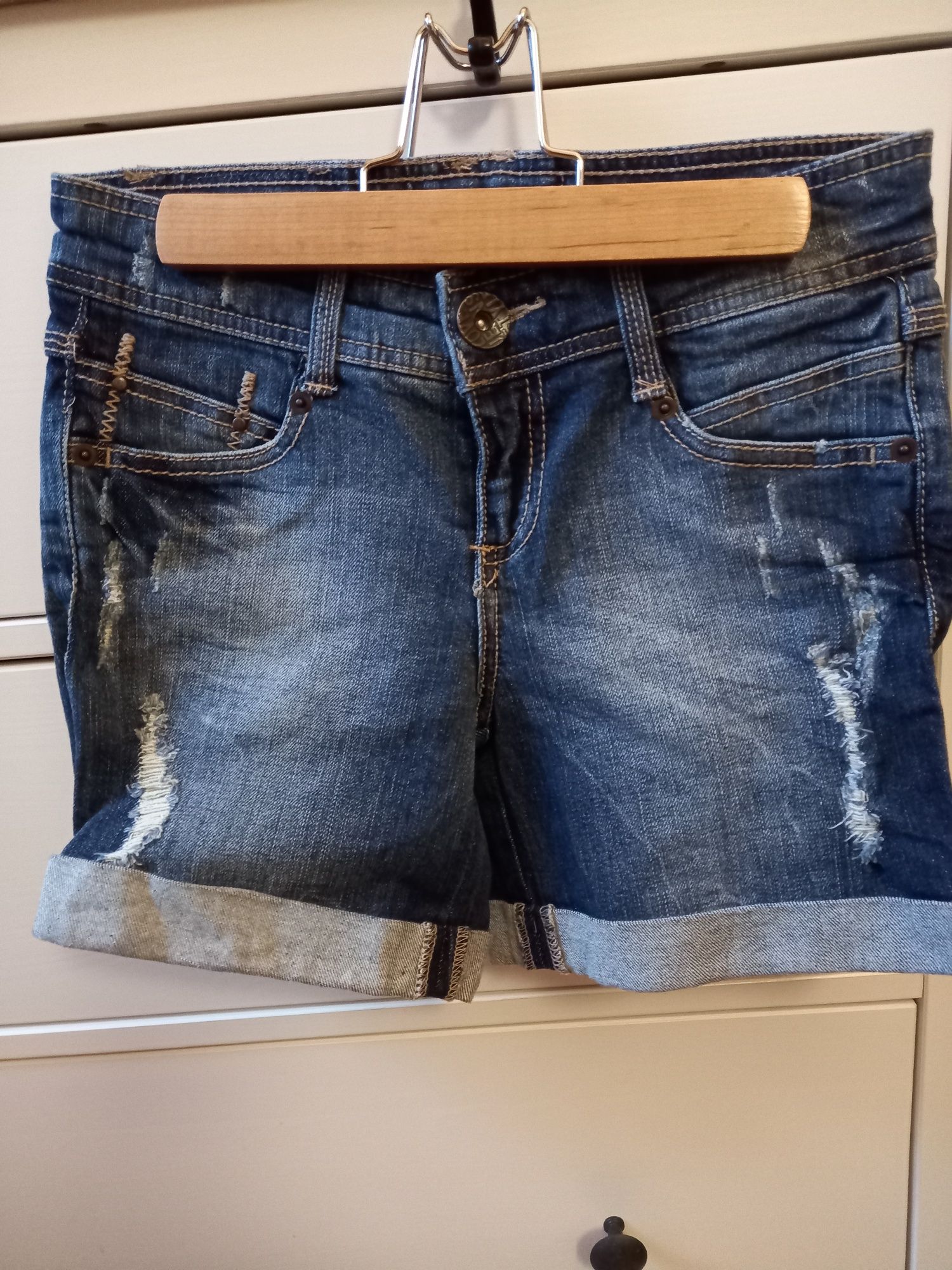 Spodenki krótkie / szorty jeans  stradivarius