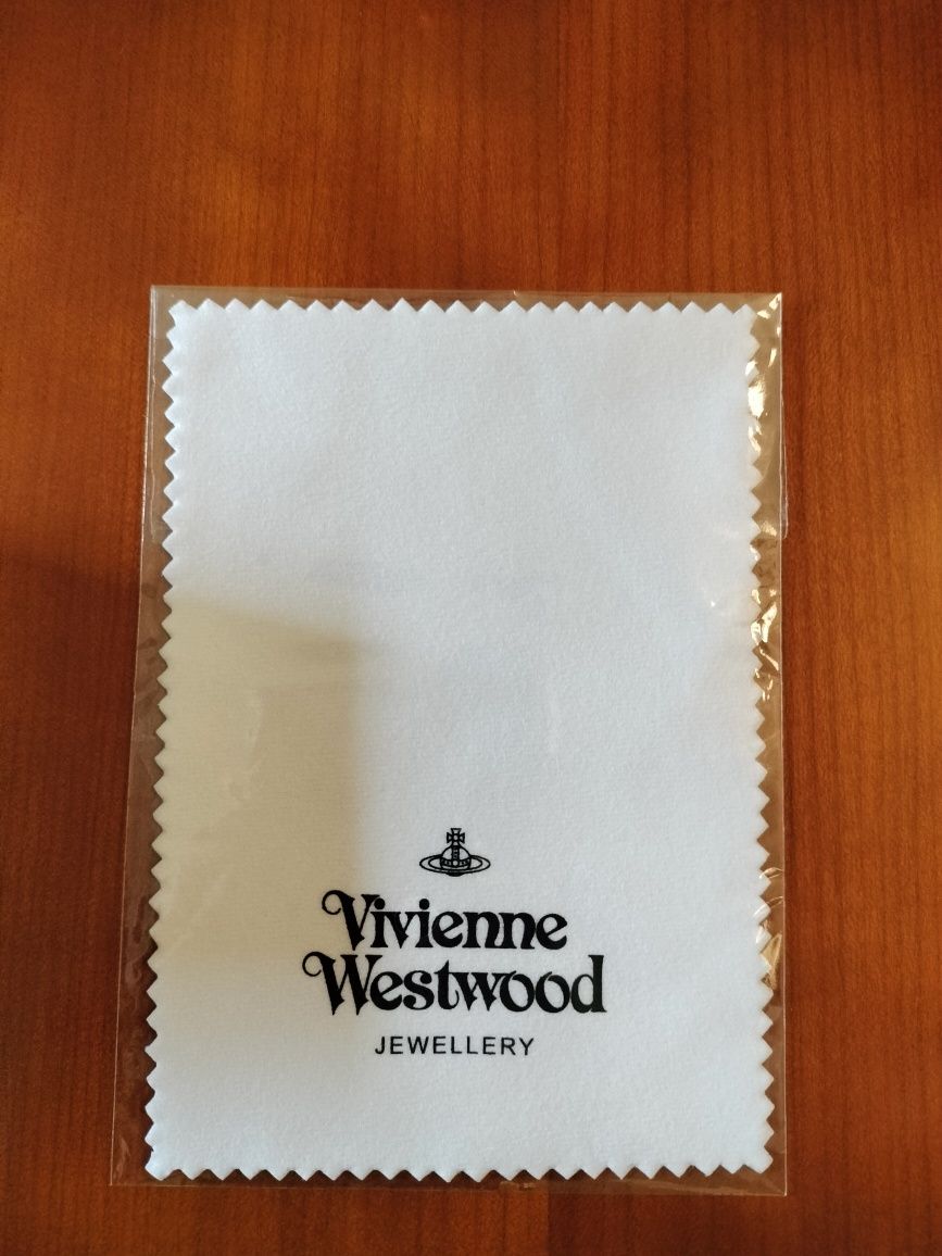 Colar Vivienne Westwood