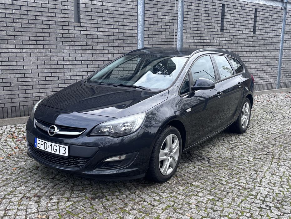 Opel Astra J Sports Taurer 2.0 CDTI 165KM Automatik Navi