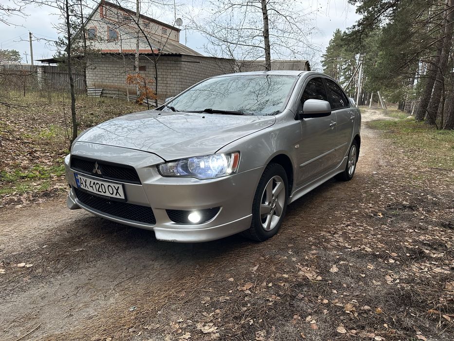 Продам лансер в хорошем состоянии