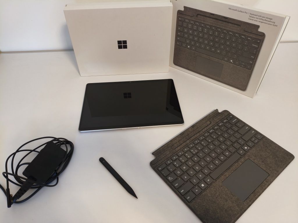 Microsoft Surface 11 Pro Snapdragon X 16GB DDR5 256GB SSD Copilot+