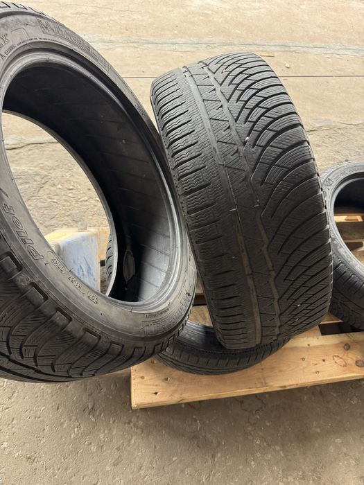 Зимові шини Michelin 245/45 r18