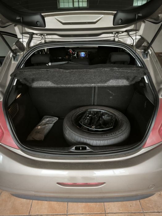 Peugeot 208  gasolina/gpl