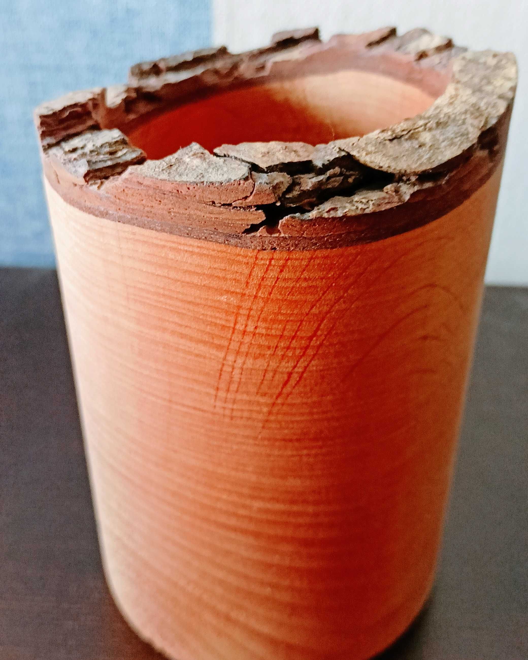 Pojemnik, piórnik drewniany.
