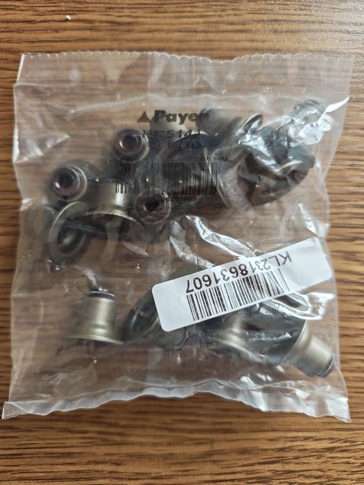 Сальник клапанів, комплект Payen HR5141 for BMB 1,4/1,6  16v для Пежо.