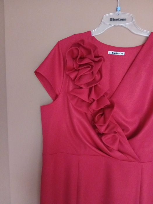 Dluga wizytowa sukienka Rosa rozmiar 48/50/52. 5 XL