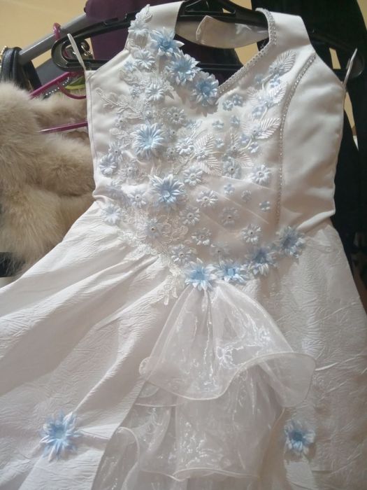 Нарядное  платье