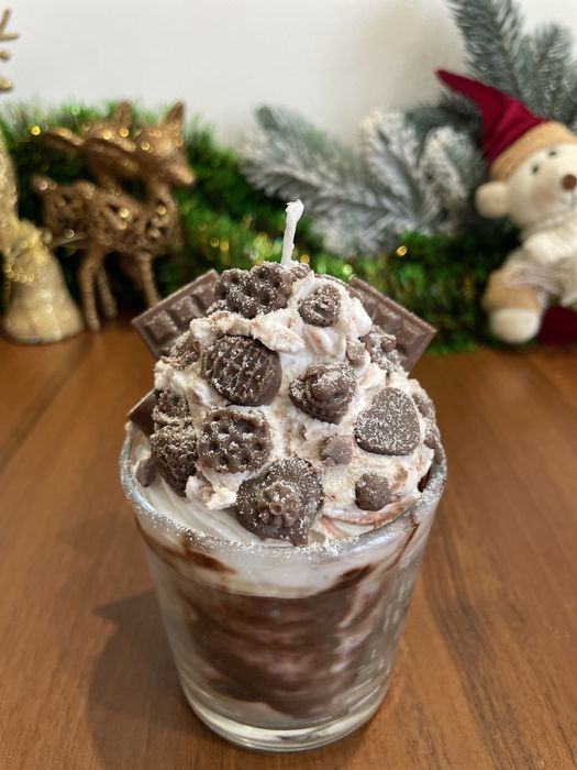 Свічка ручної роботи