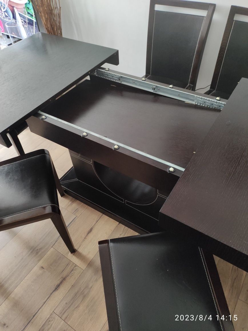 Stół + 6 krzeseł firmy vinotti