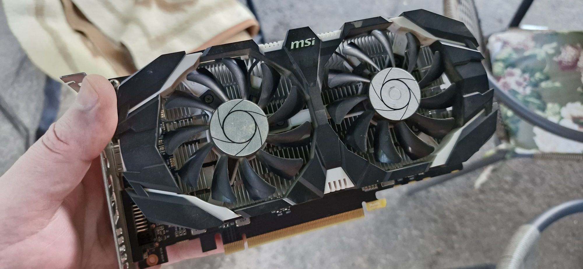 Продам відеокарту Gf 1050 TI 4GB