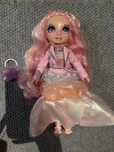 Rainbow High Winter Wonderland Zimowa Bella Parker