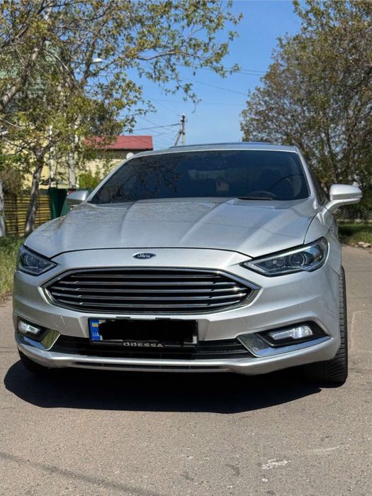 Ford fusion hybrid Titanium 2017.11