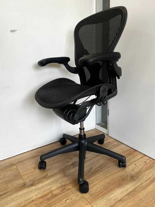 Opção completa Herman Miller Aeron, incluindo ajuste de postura