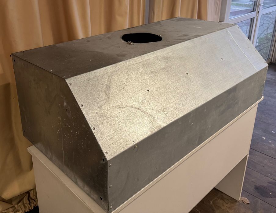 Зонт вытяжной оцинкованный