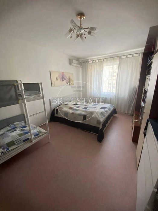 Продаж 2к квартири Позняки Осокорки м. Харківська