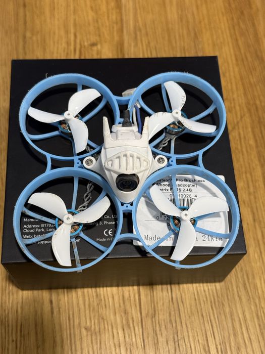 Комплект fpv новачка, шолом VR03, тіні вуп дрон meteor75, акумулятори