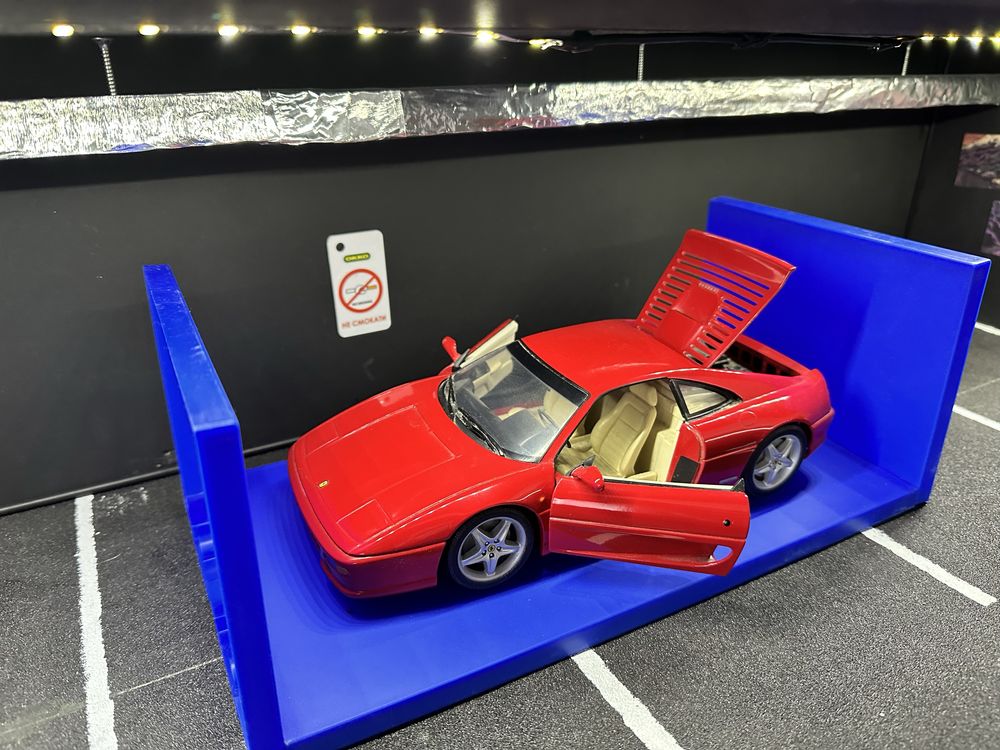 Модель Ferrari F355 berlinetta Ut Models 1:18