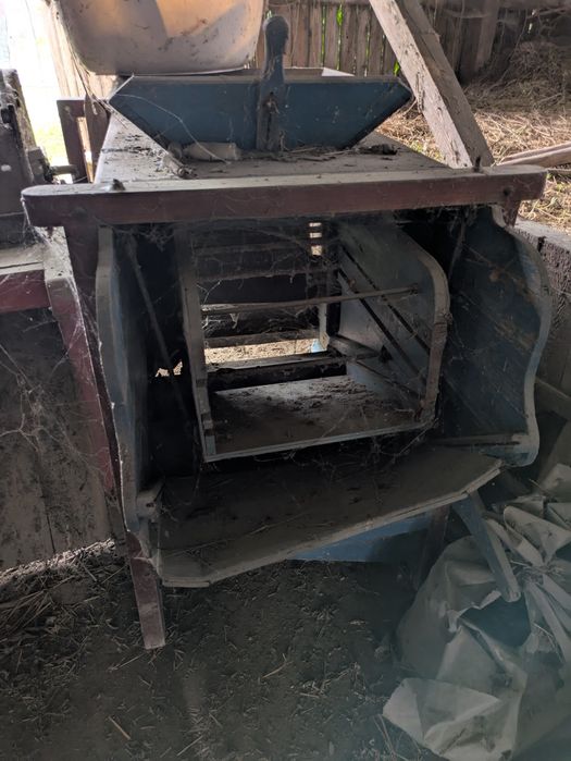 Młynek, wialnia do zboza