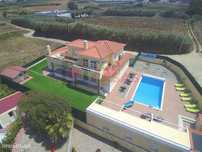 Moradia Isolada T5 com piscina privada