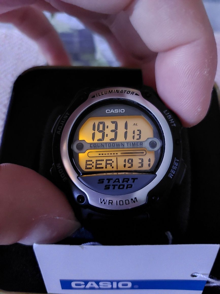 Zegarek CASIO stan idealny