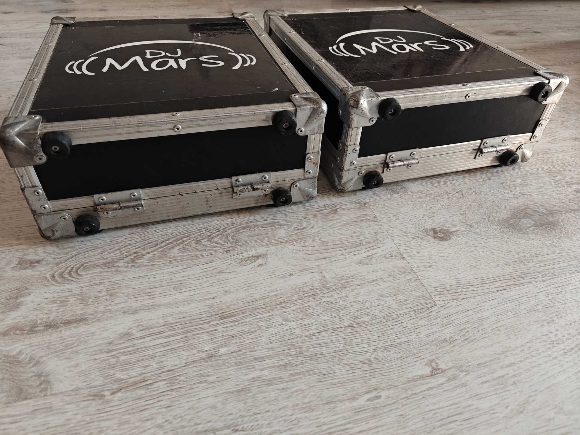 PIONEER 2xCDJ 850 stan bdb+, 2 case gratis