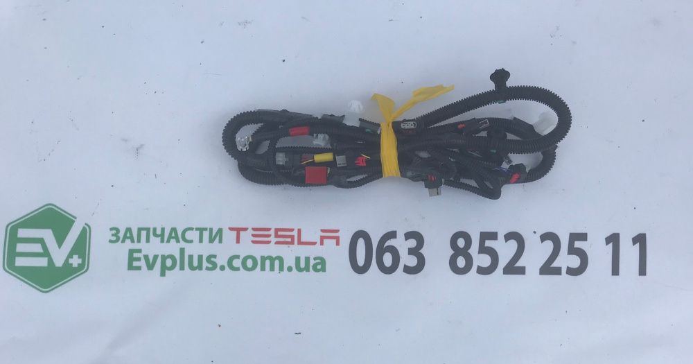 Электропроводка бампера переднего Тесла 1067958-00-E Tesla Model 3