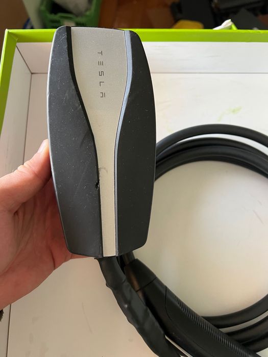 Зарядка зарядна станція 32А tesla